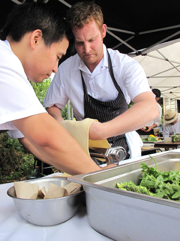 img_3137 chef Neil Taylor of Cibo Trattoria making tagliatelle by hand, quickly...