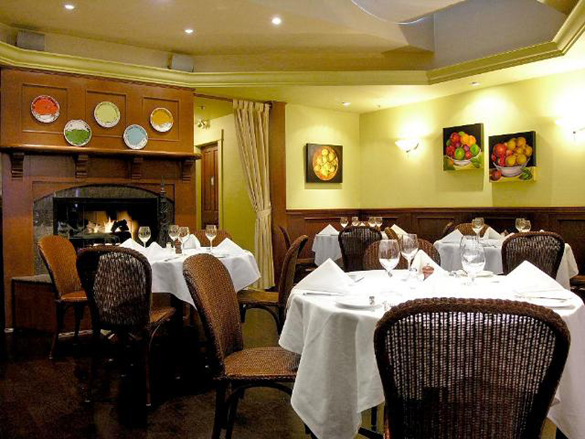 Restaurant,-Interior-rear-r Restaurant,-Interior-rear-r