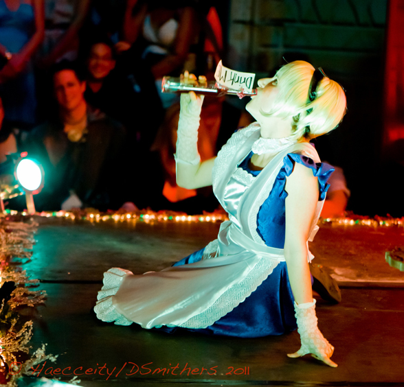 alice-drinking