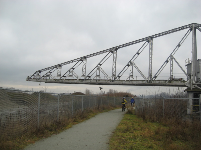 CyclingFraserRiver285