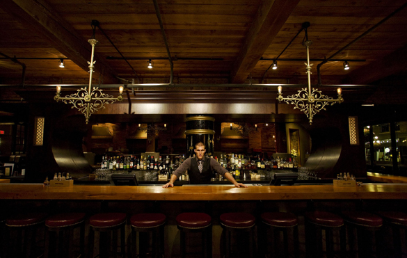 casey_bar_pic